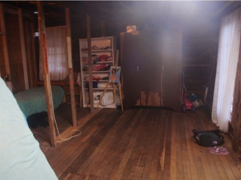 14-16 Crossley Street, Mount Morgan QLD 4714