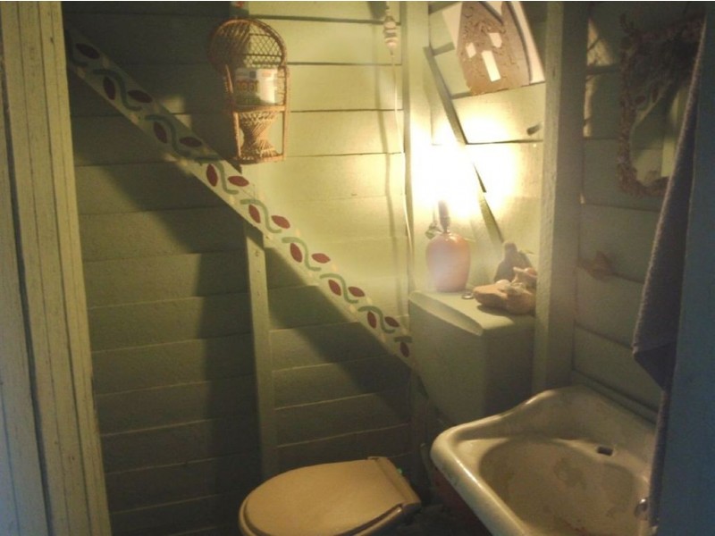 14-16 Crossley Street, Mount Morgan QLD 4714