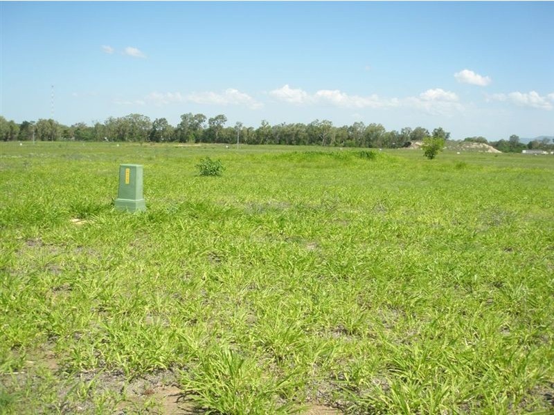 23 Somerset Rd, Gracemere QLD 4702