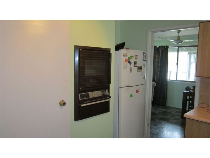 39 Isabella Street, Stanwell QLD 4702