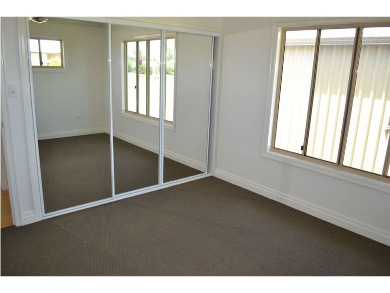 25 MAMALIS STREET, Gracemere QLD 4702