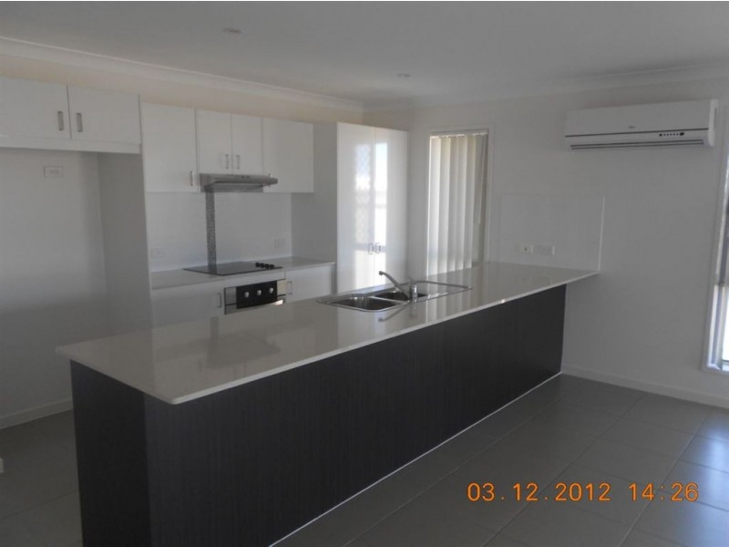 33 Anna Meares Ave, Gracemere QLD 4702