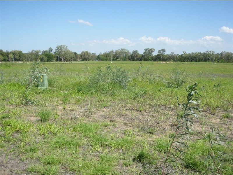 13 Somerset Rd, Gracemere QLD 4702