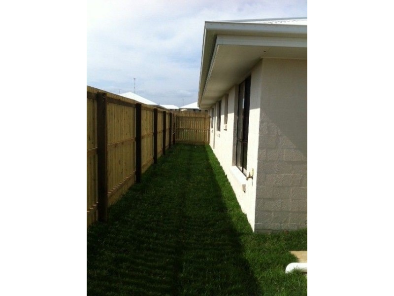 3 Marc Crescent, Gracemere QLD 4702