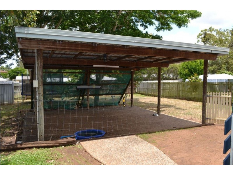 22 Buxton Drive, Gracemere QLD 4702