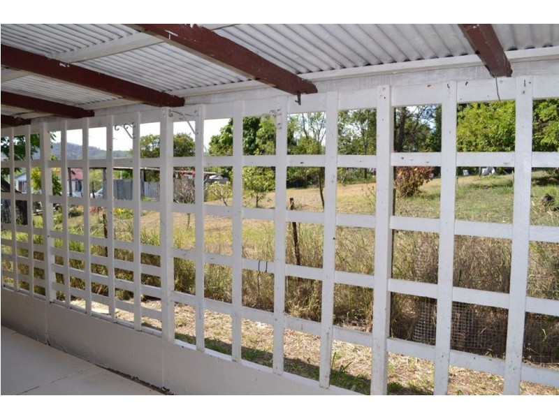 1 Gowdie Street, Mount Morgan QLD 4714