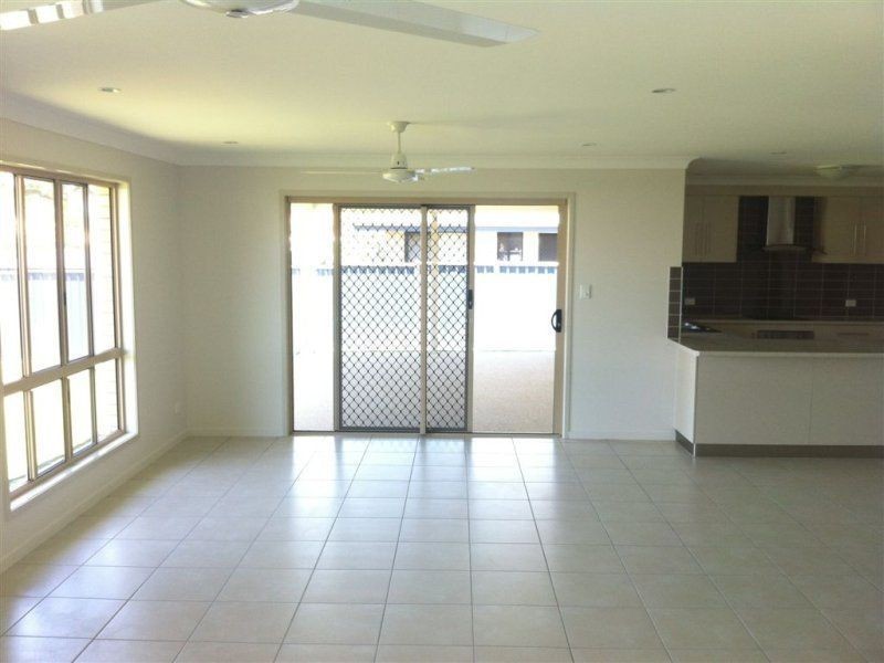 4 Lexington Drive, Yeppoon QLD 4703