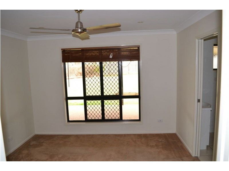 6 Davies cres, Gracemere QLD 4702