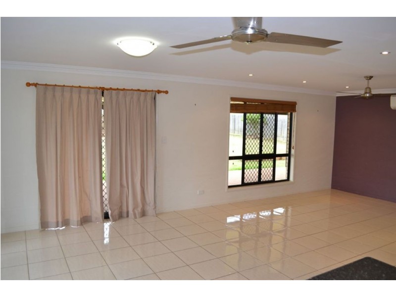 6 Davies cres, Gracemere QLD 4702