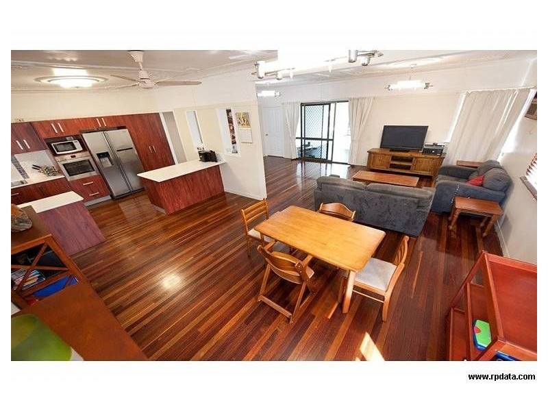 305 East st, Rockhampton City QLD 4700