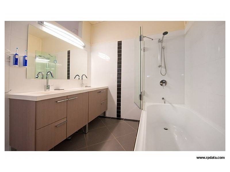 305 East st, Rockhampton City QLD 4700