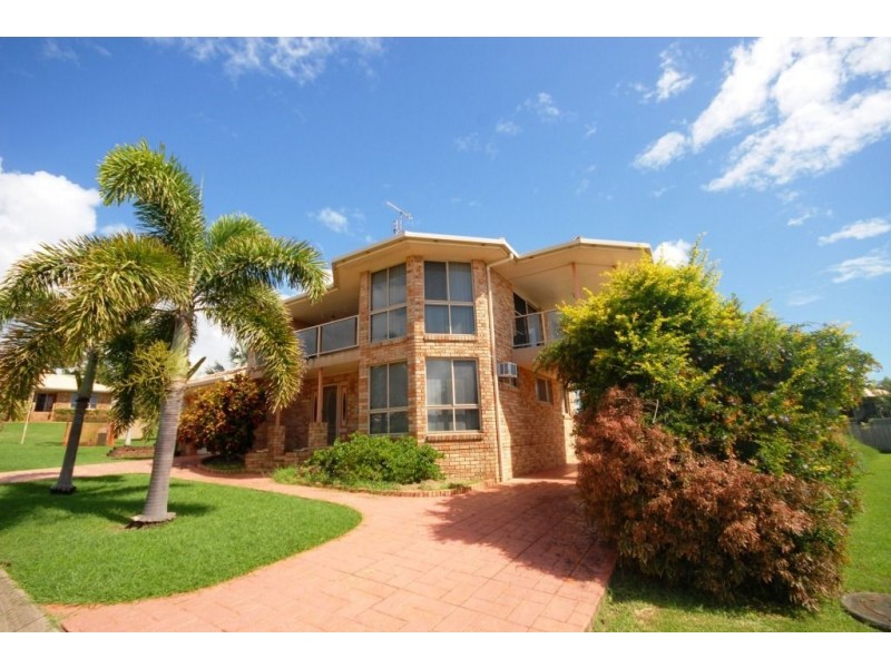5 Crayke Court, Pacific Heights QLD 4703