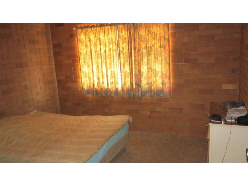 2/21 Lucas Street, Berserker QLD 4701