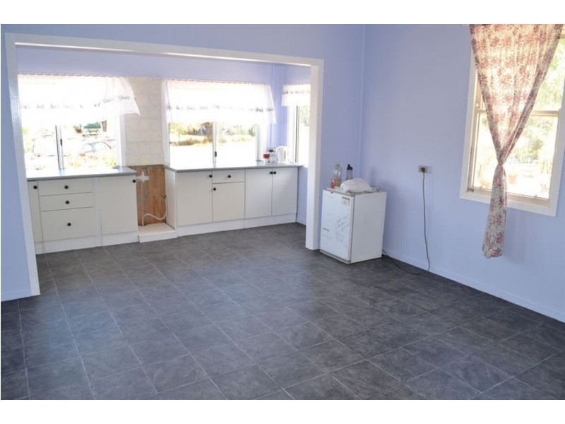 41 EDITH STREET, Gracemere QLD 4702