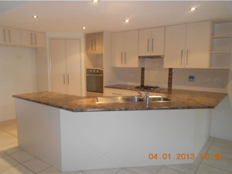 54 James St, Gracemere QLD 4702