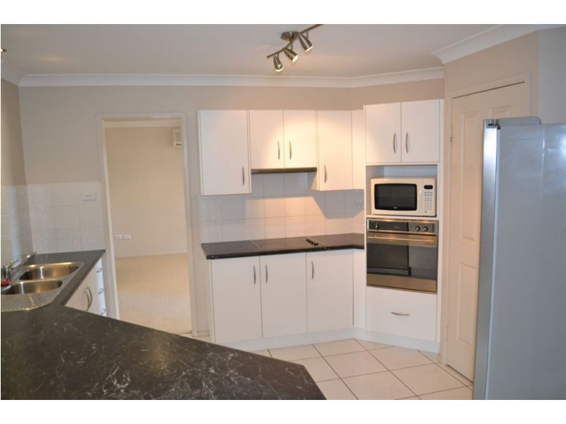 5 Gilmore Court, Gracemere QLD 4702