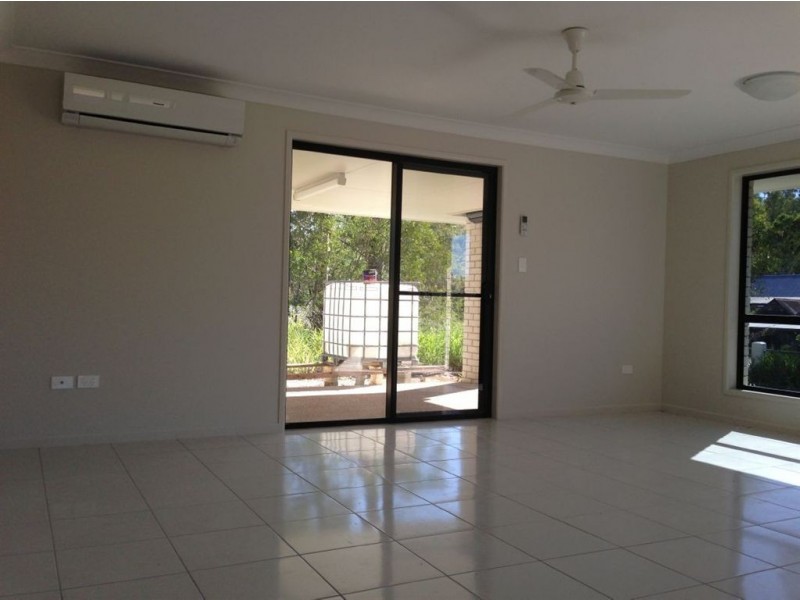 19 Creek Street, Mount Morgan QLD 4714