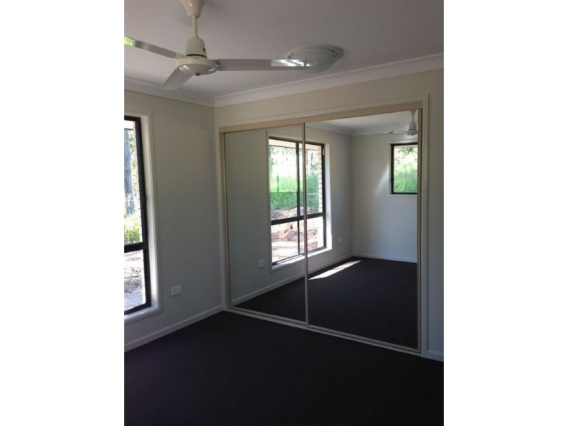 19 Creek Street, Mount Morgan QLD 4714