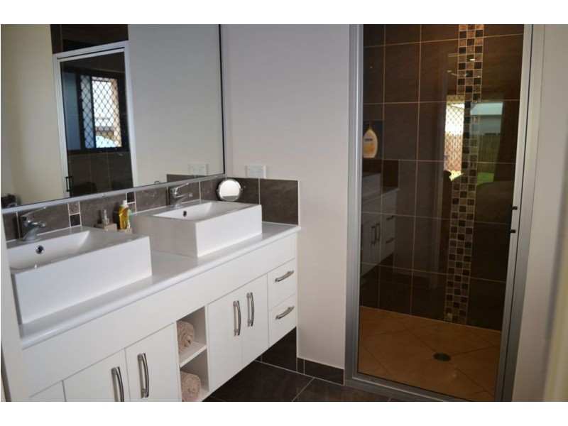 56 James Street, Gracemere QLD 4702