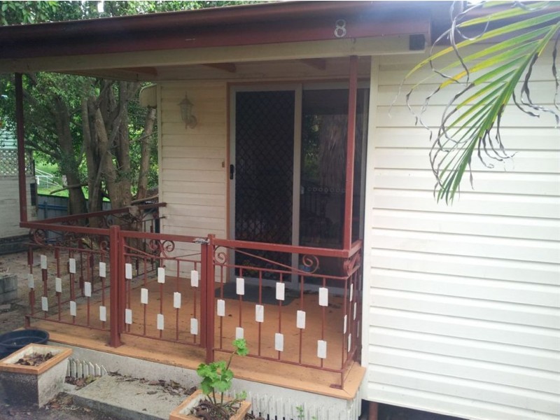 8 WILLIAM STREET, Mount Morgan QLD 4714