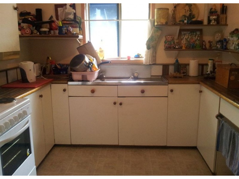 8 WILLIAM STREET, Mount Morgan QLD 4714