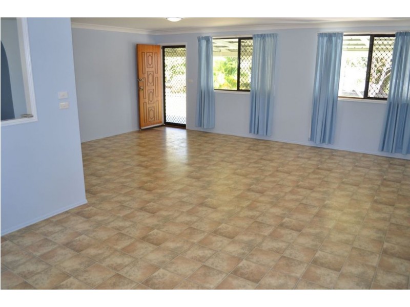 61 CAPRICORN STREET, Gracemere QLD 4702