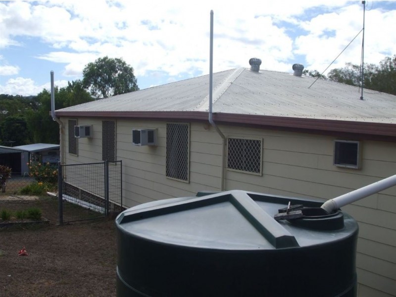 2 Henry Street, Mount Morgan QLD 4714