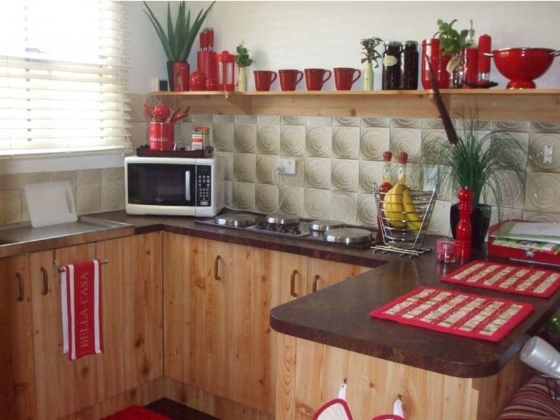 461 Crane Ave, Kawana QLD 4701