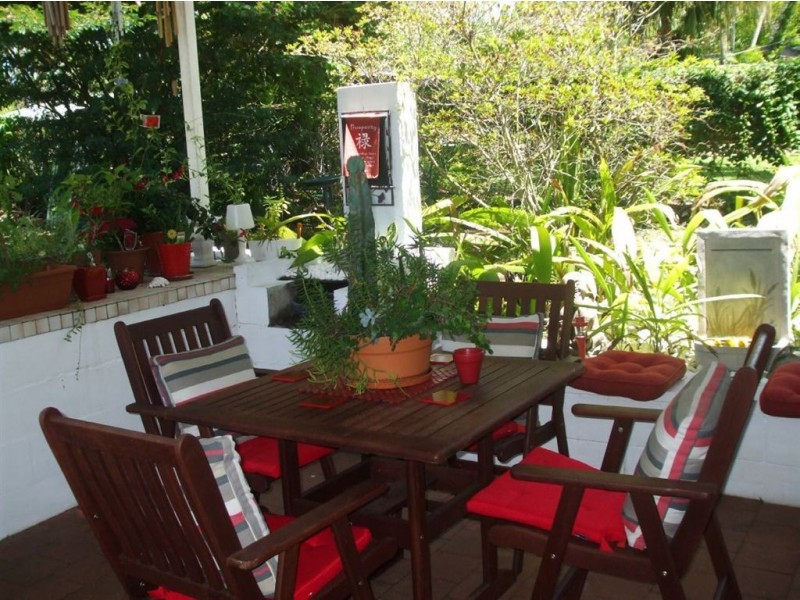 461 Crane Ave, Kawana QLD 4701