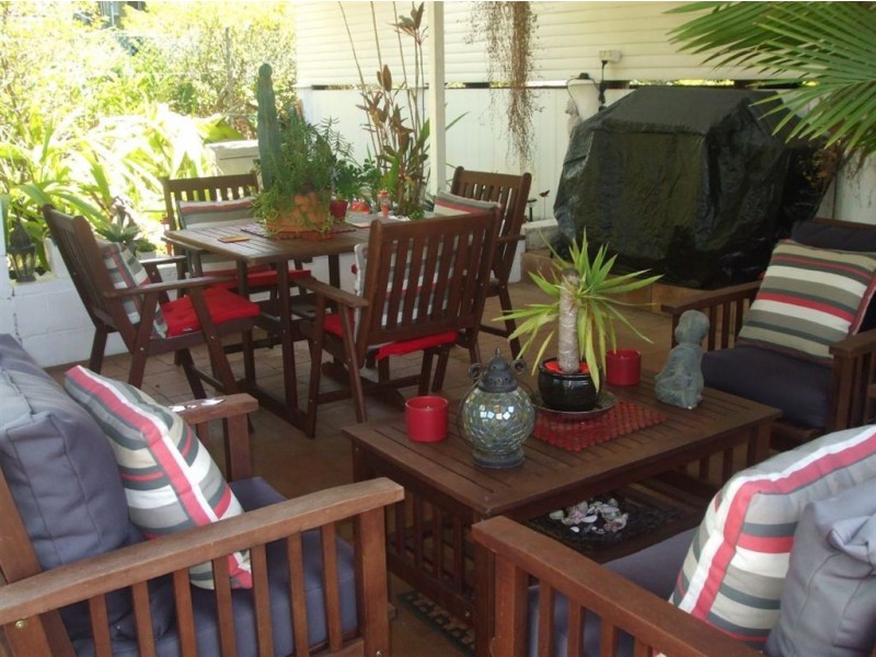 461 Crane Ave, Kawana QLD 4701