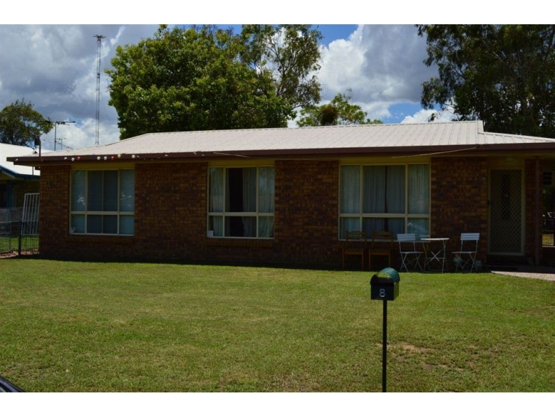 8 Lorraine Crt, Gracemere QLD 4702