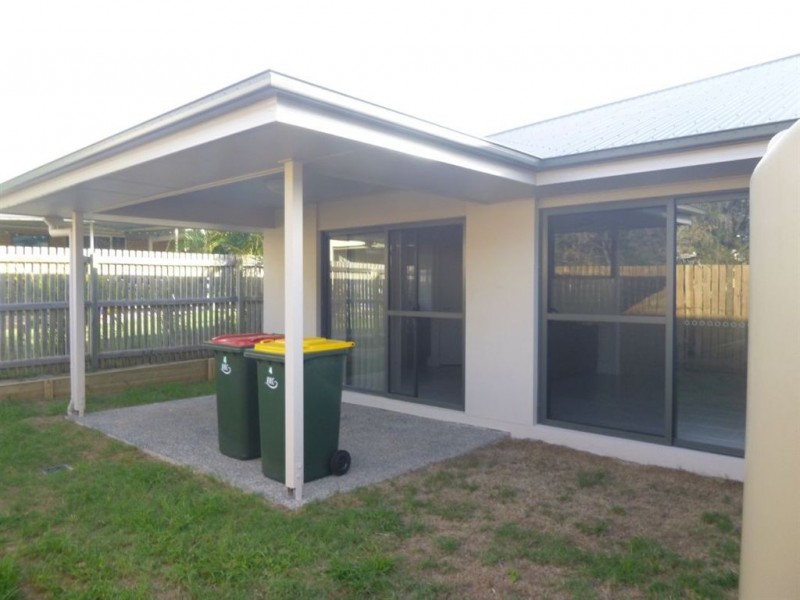 2/4 Mallet Close, Gracemere QLD 4702