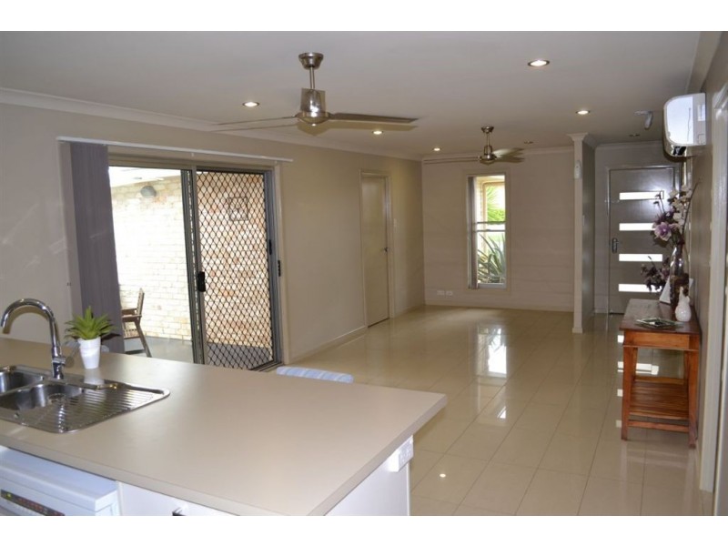 61 JOHN OXLEY DRIVE, Gracemere QLD 4702