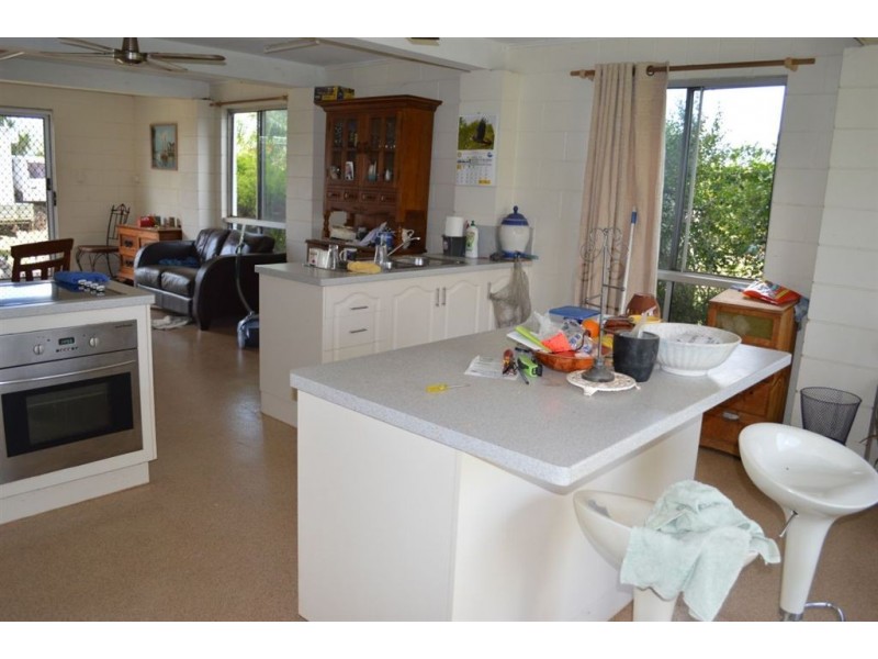 65 Douglas Street, Gracemere QLD 4702