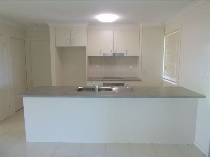 5 Taramooore Road, Gracemere QLD 4702