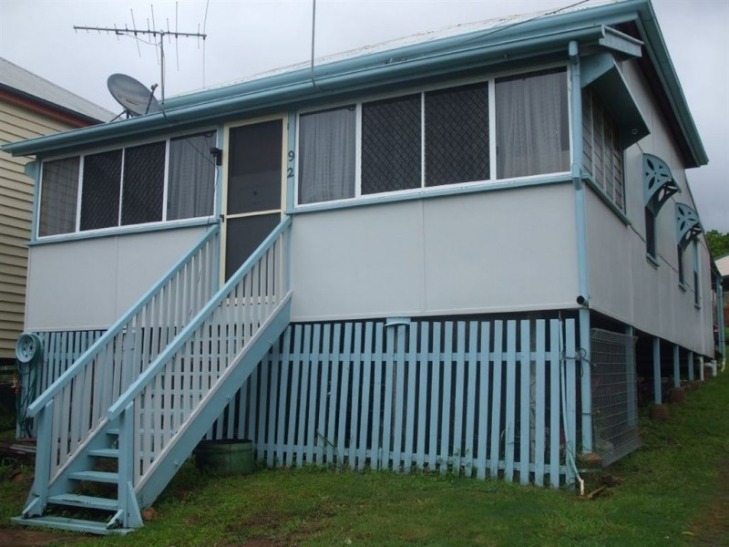 92 East Street, Mount Morgan QLD 4714