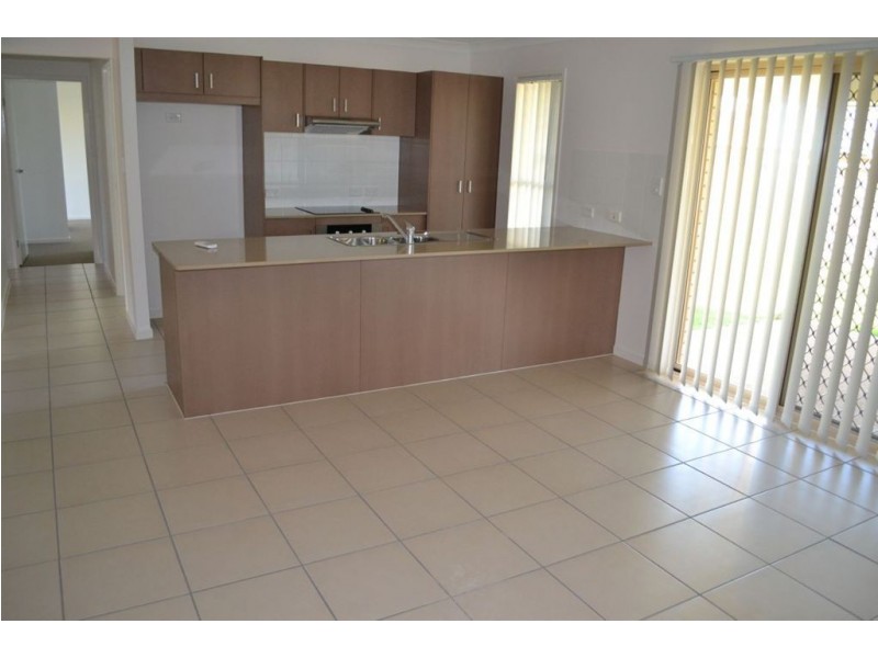 6 Premier Court, Gracemere QLD 4702