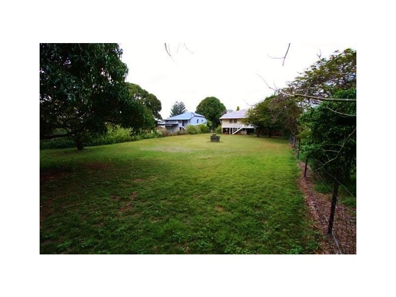 15 Card Street, Berserker QLD 4701