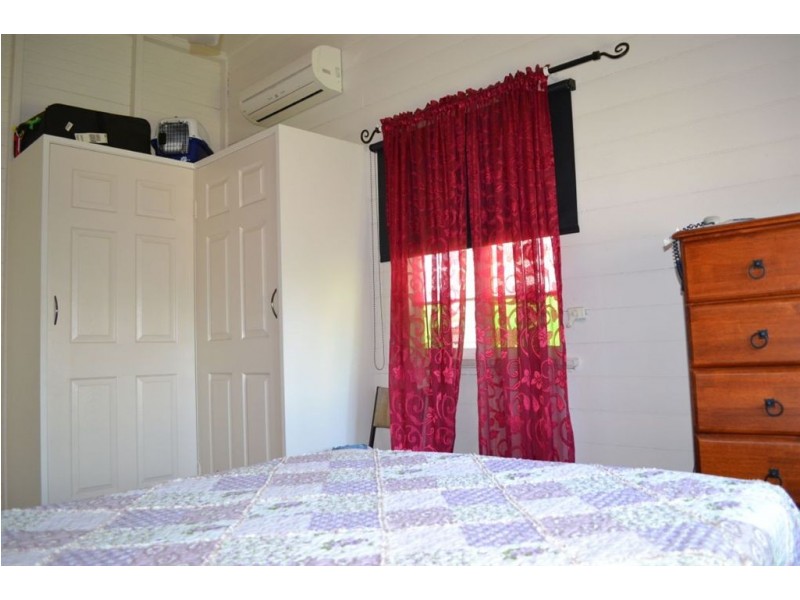 240 West Street, Allenstown QLD 4700