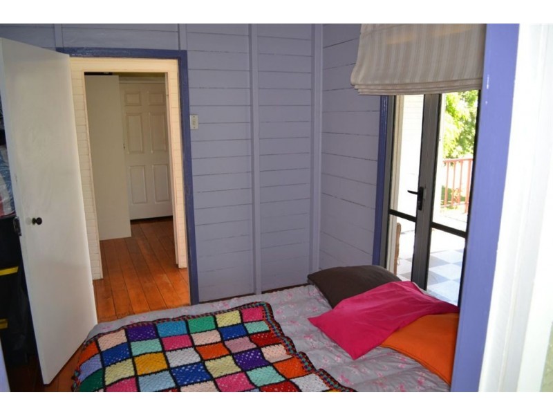 240 West Street, Allenstown QLD 4700