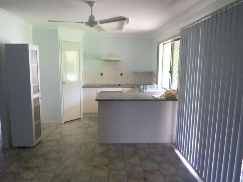 4 Anna Street, Gracemere QLD 4702