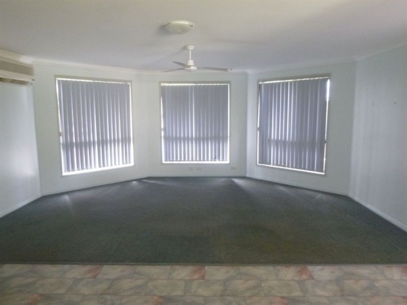 4 Anna Street, Gracemere QLD 4702