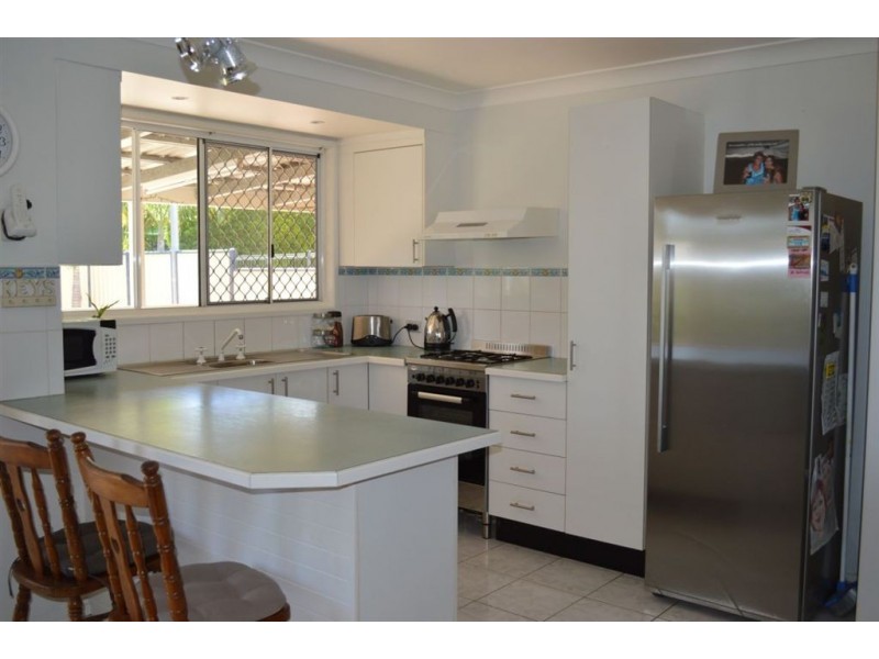 15 Davison Street, Gracemere QLD 4702