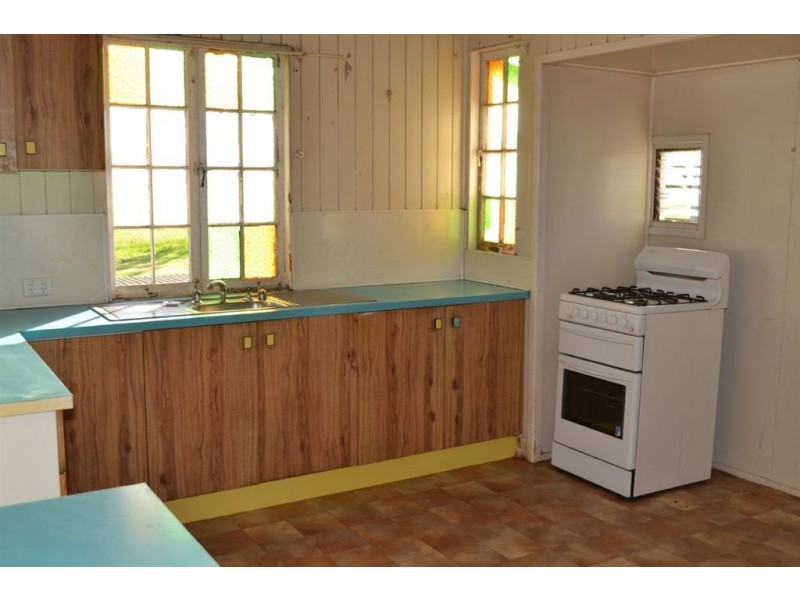 306 Nine Mile Road, Alton Downs QLD 4702