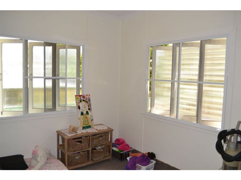 139 WATER STREET, Berserker QLD 4701