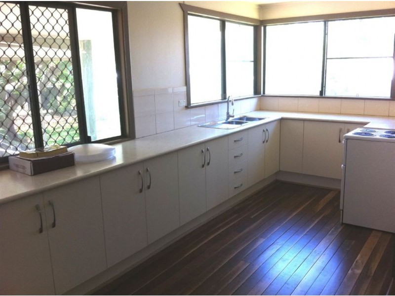 13 Hogan Street, Park Avenue QLD 4701