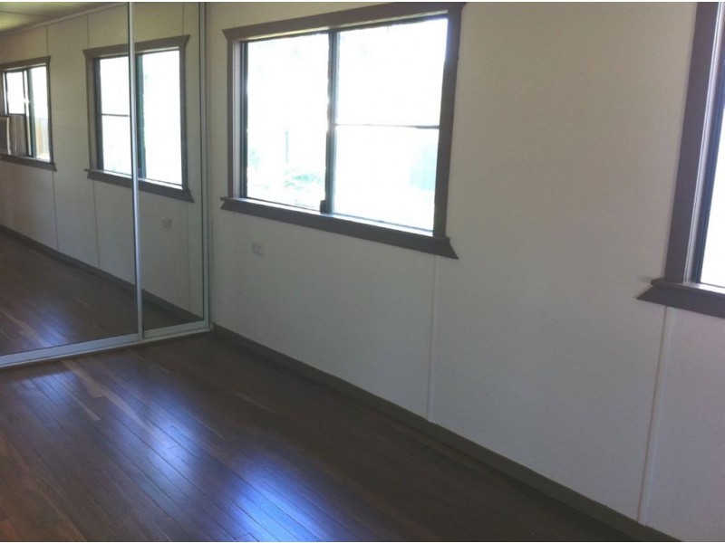 13 Hogan Street, Park Avenue QLD 4701