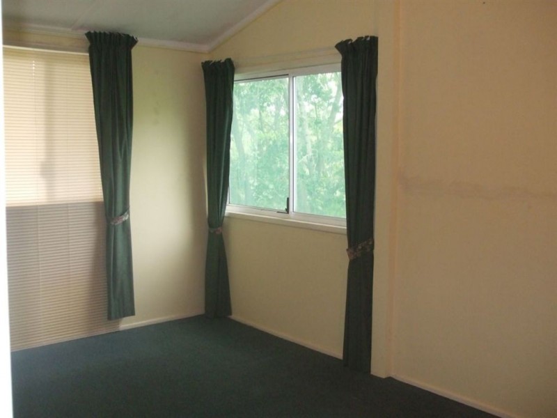 30 West Street, Mount Morgan QLD 4714