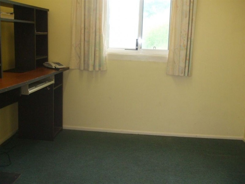 30 West Street, Mount Morgan QLD 4714