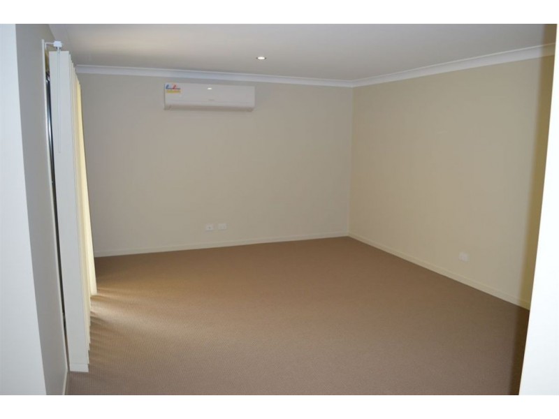 42 Burke & Wills Drive, Gracemere QLD 4702